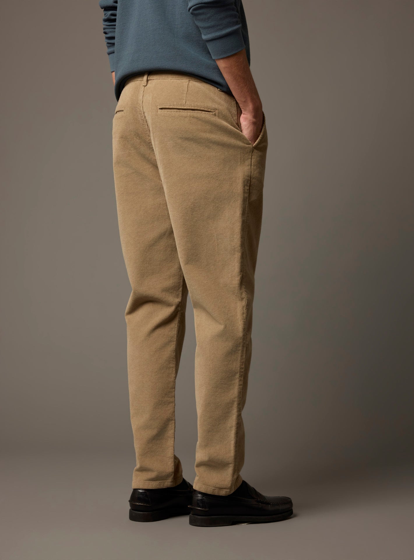 Chino Axel Sienna