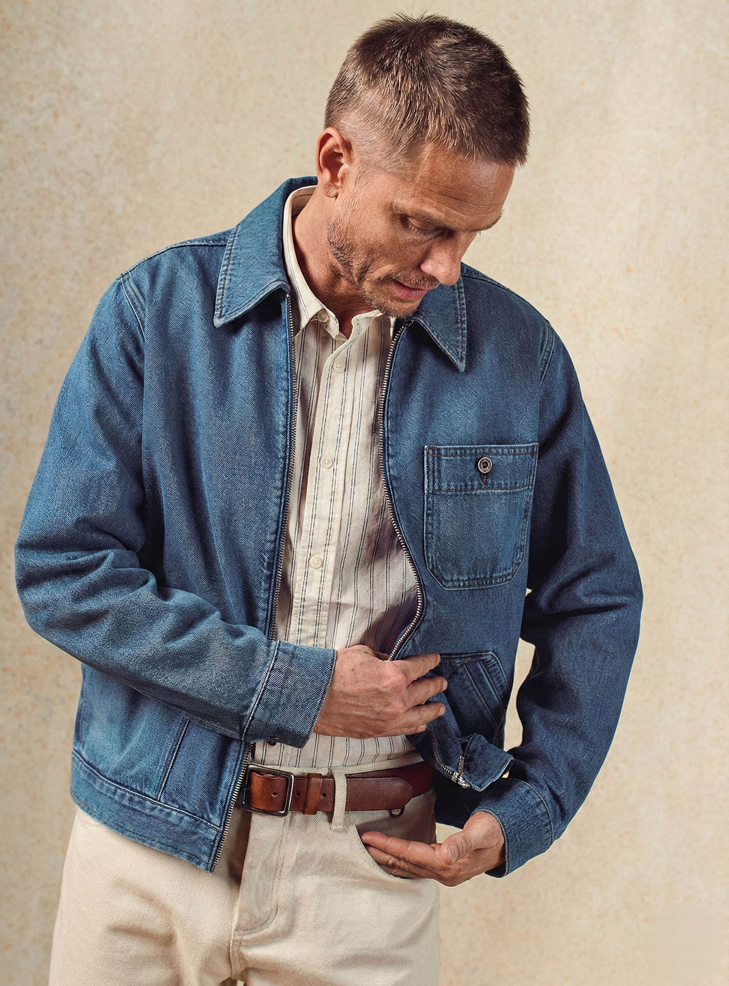 Blouson Bruce Double Stone –  Blouson 100% coton bleu jean avec col chemise  et volume ample boxy – plan taille