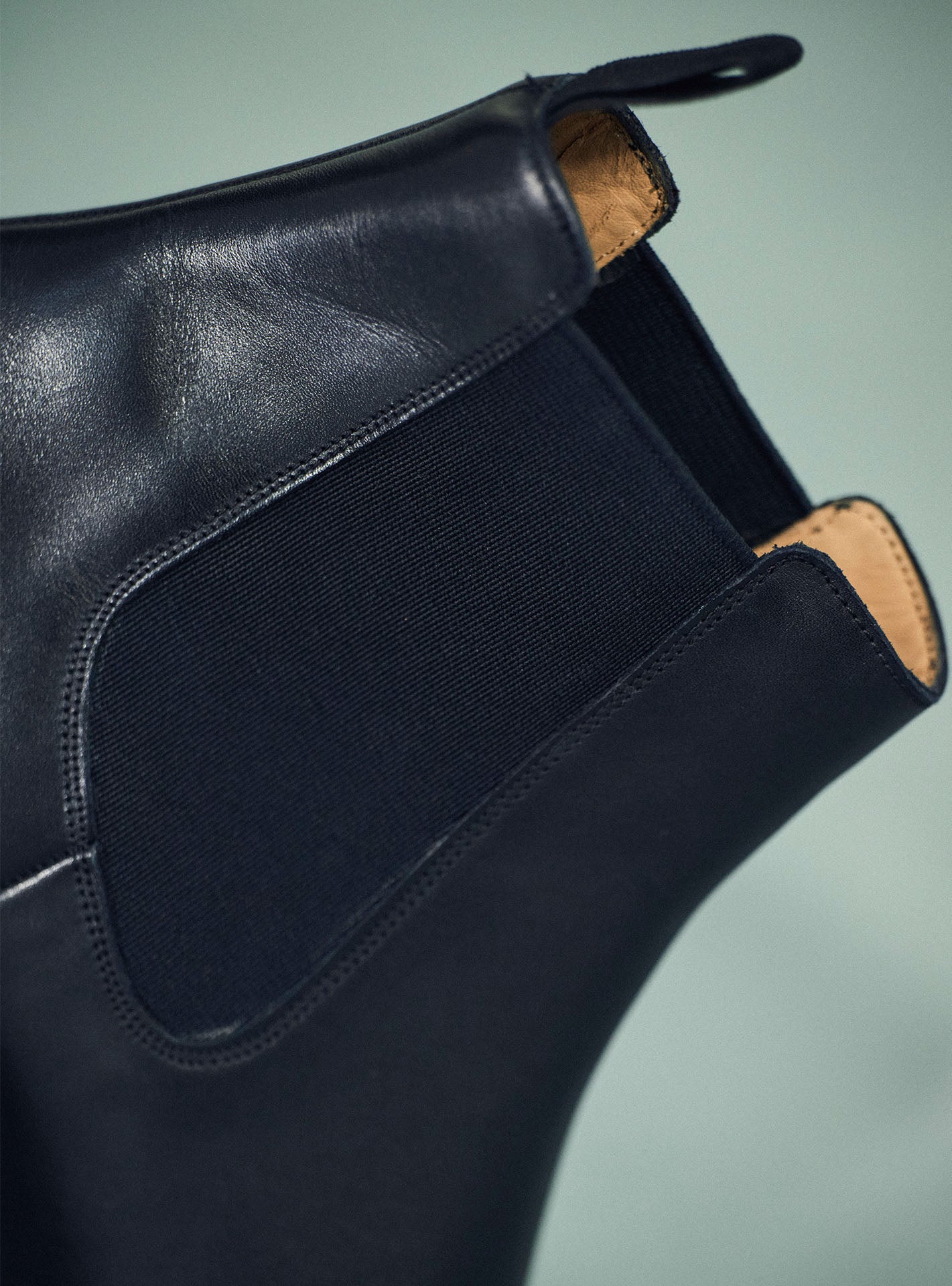 Black Chelsea shoes-2