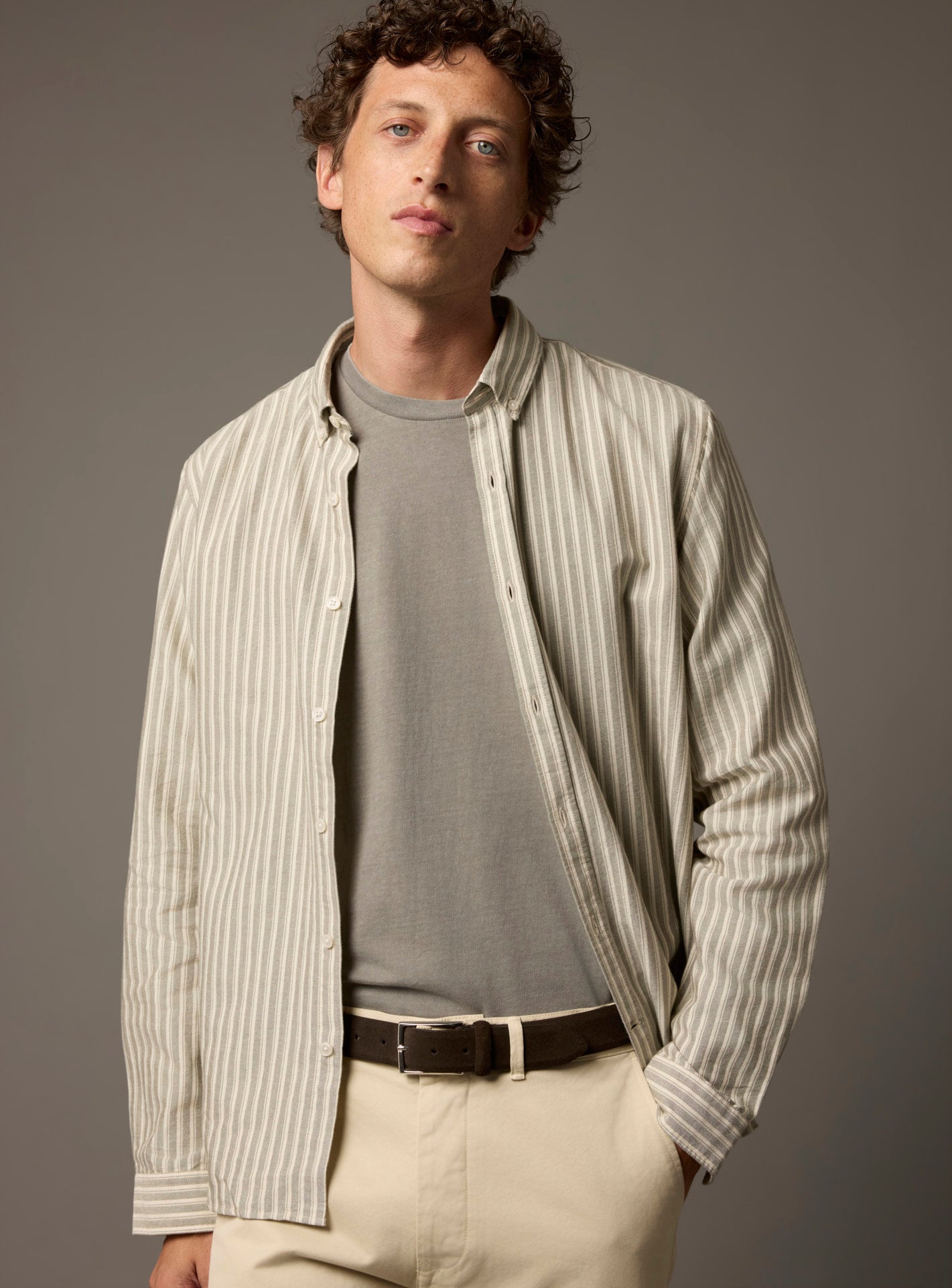 College Dark Khaki/White Shirt-1