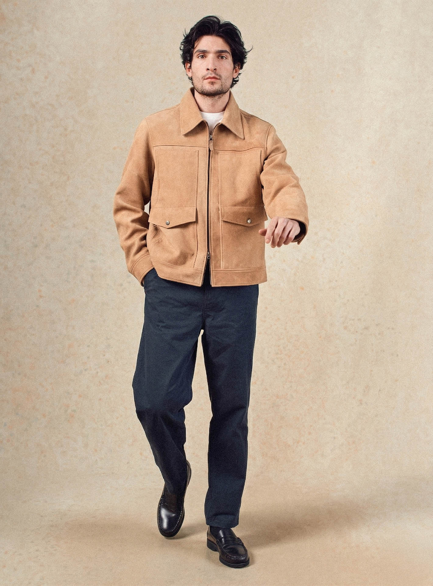 Chino Ulysse Navy - Chino 100% coton bleu marine avec poches italiennes et coupe droite - plan pied