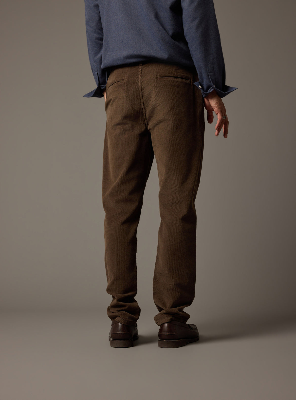 Axel Mocha Chinos-4