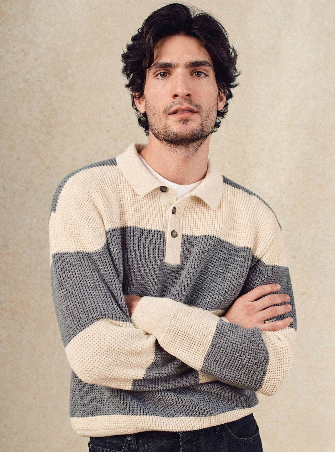 Pull Grant Grey/Ecru – Pull 70% coton 30% laine gris et écru avec col polo  et rayures – plan taille