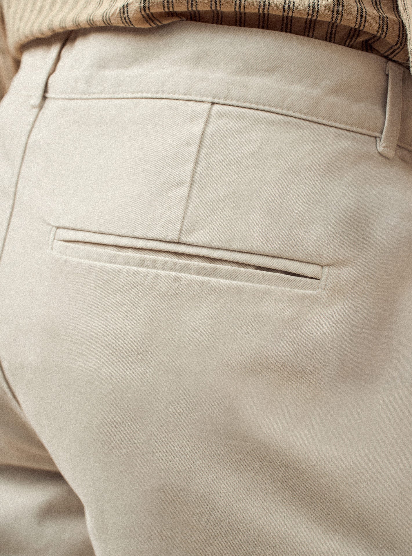 Short Hanks Creme – Short 100% coton organique beige avec poches italiennes et toile souple - gros plan