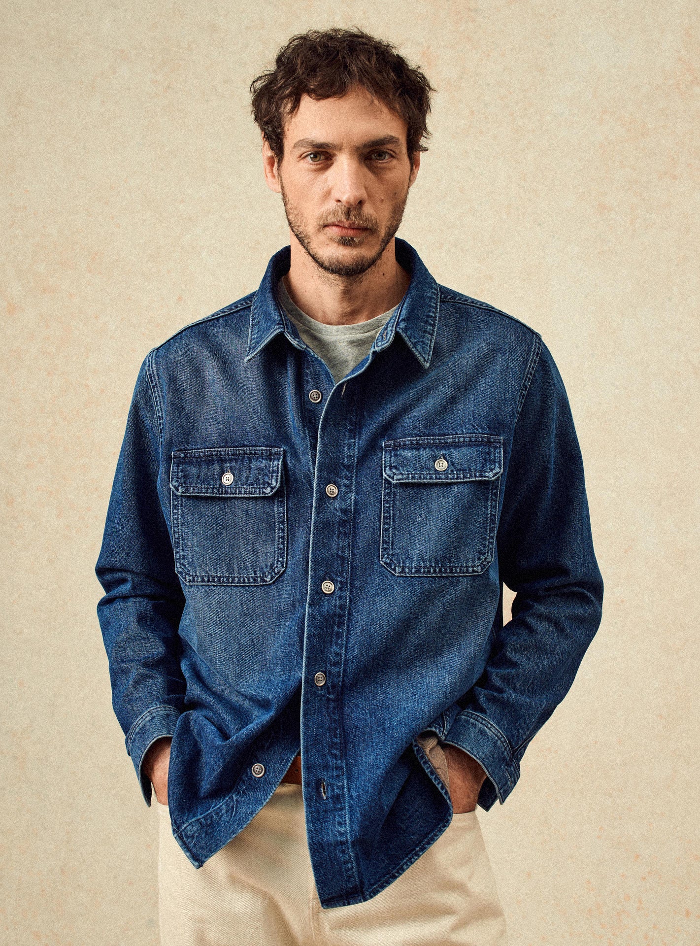 Surchemise Sean Double Stone – Surchemise 100% coton jean bleu avec coupe loose et poches poitrine plaquées - plan taille