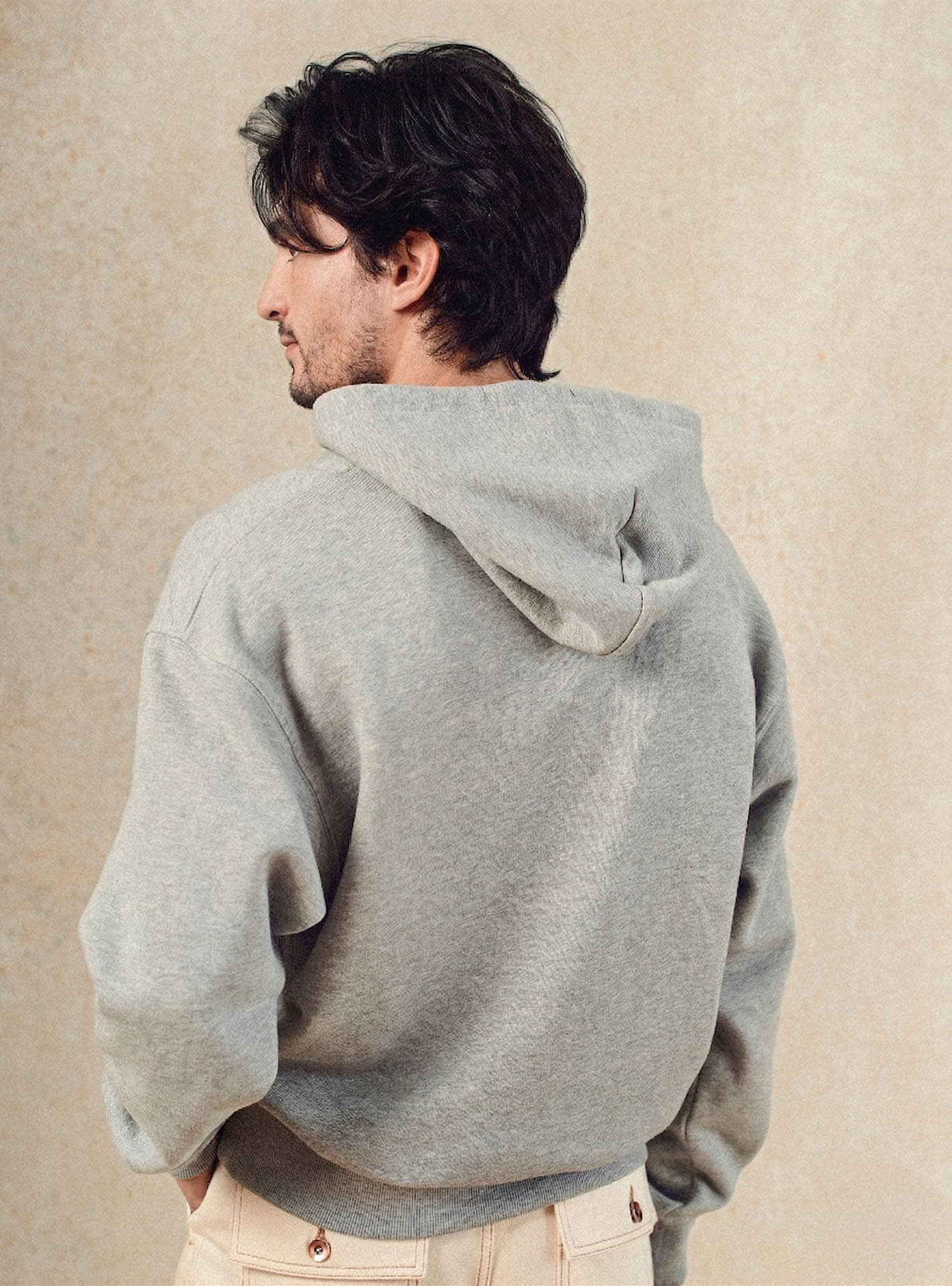 Sweat Hood Gris/Hills –  Sweat 100% coton organique gris chiné avec capuche et poche kangourou – plan taille