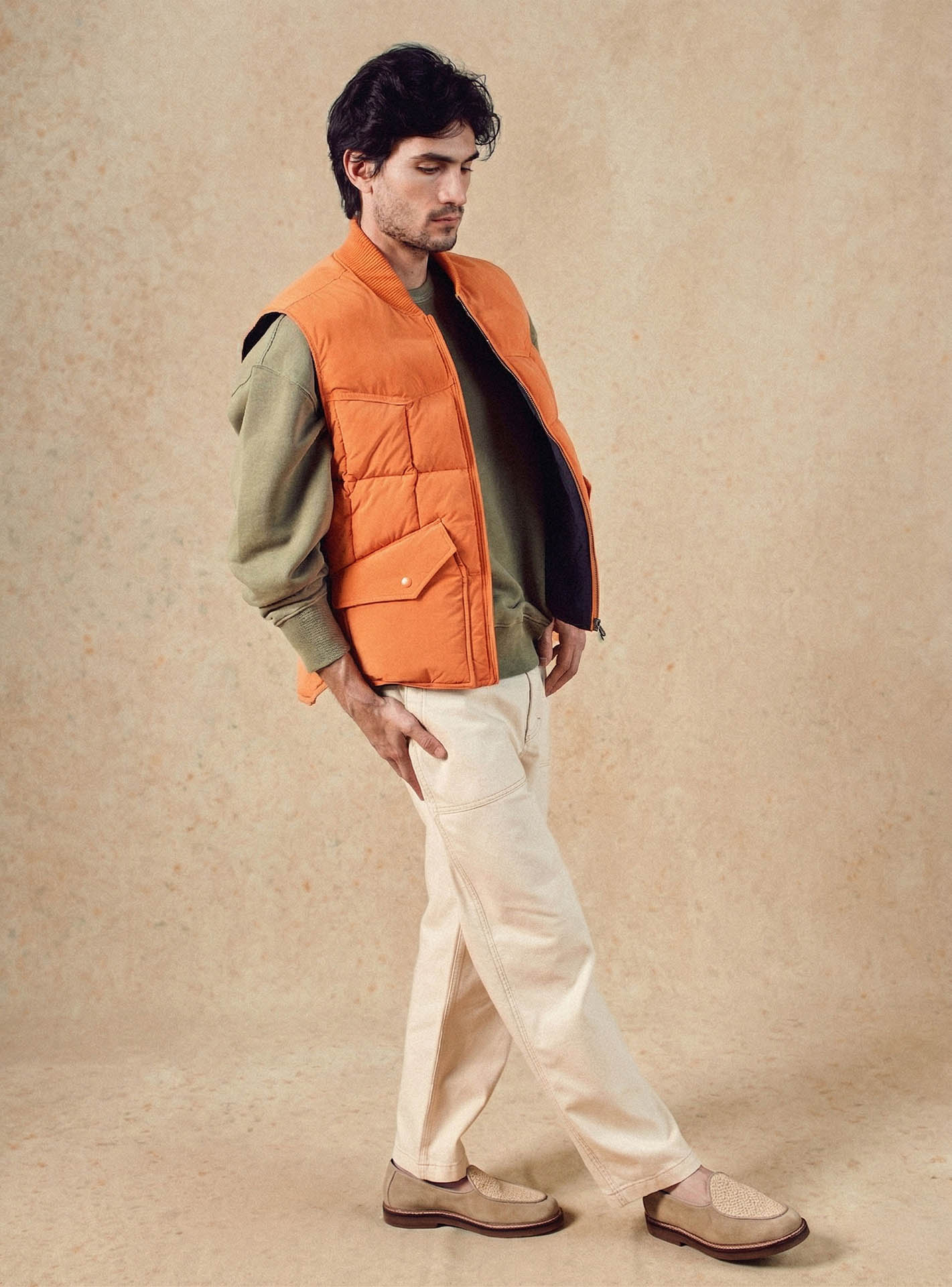 Sweat Eden Lichen – Sweat 100% coton organique vert clair avec col rond et effet vintage - plan pied