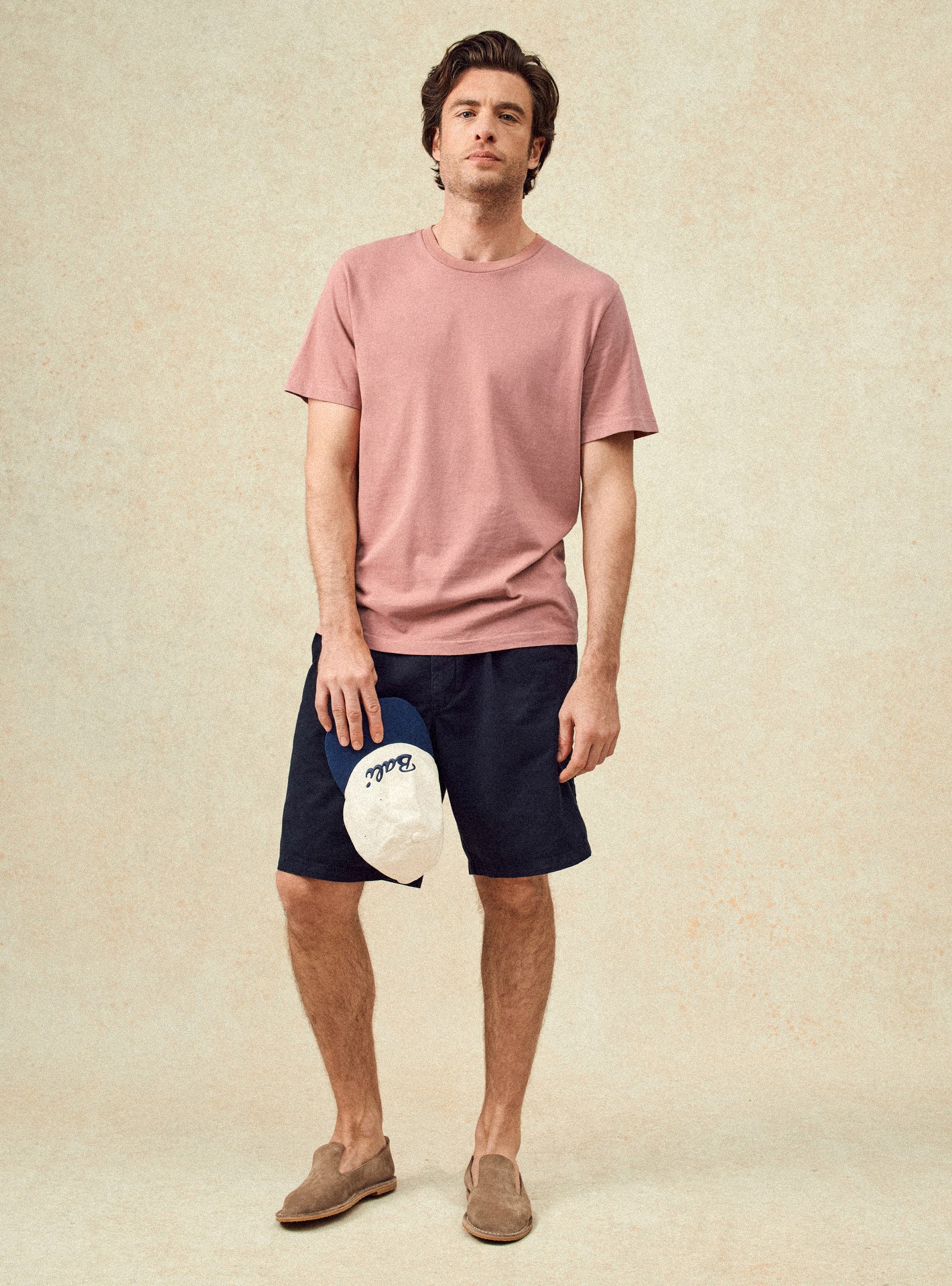 T-shirt Tim Rosette – T-shirt 100% coton organique rose avec col rond et coupe droite – plan pied