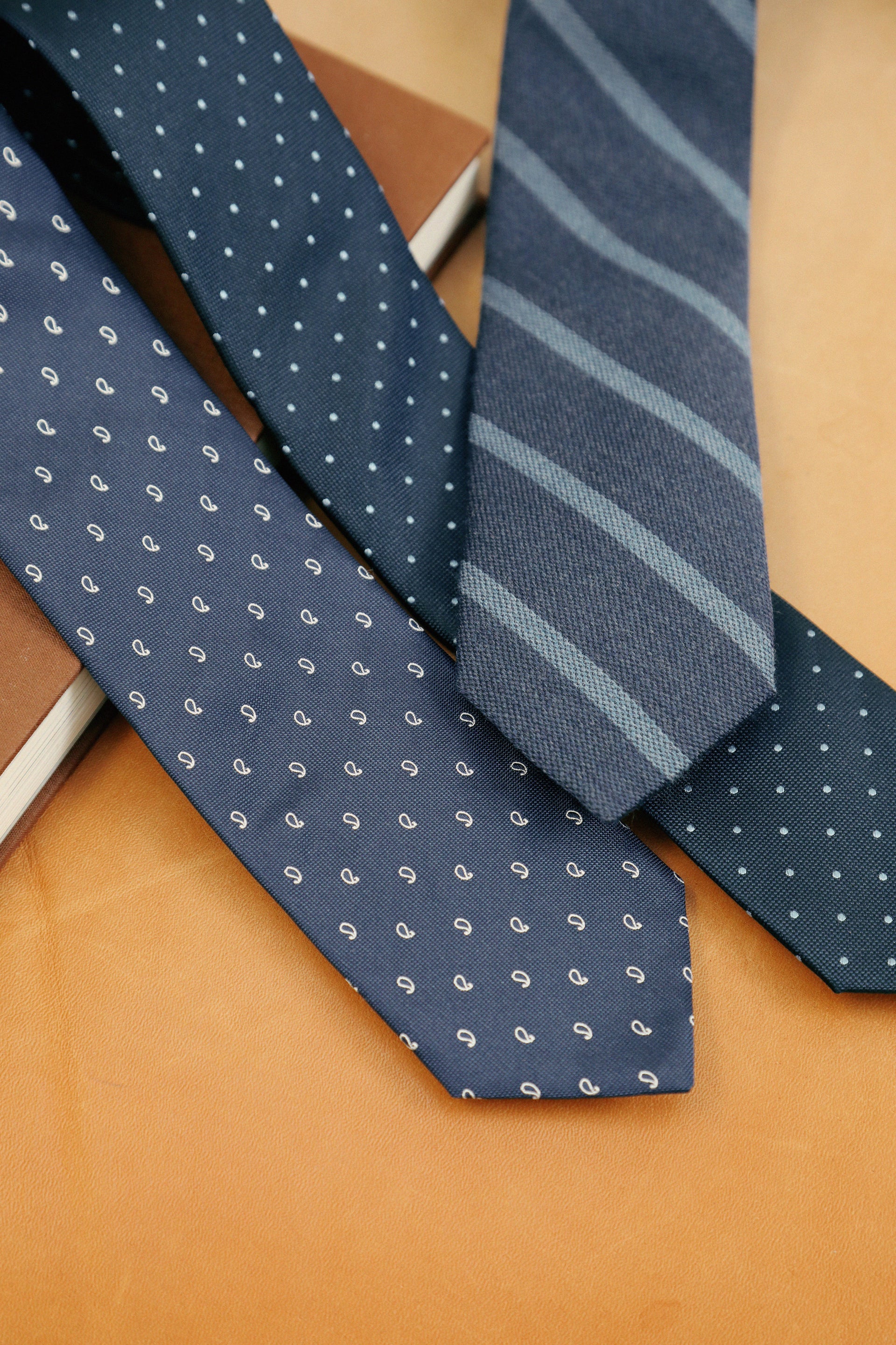 Quelles sont les bonnes dimensions d'une cravate ? - Les Nouveaux Ateliers