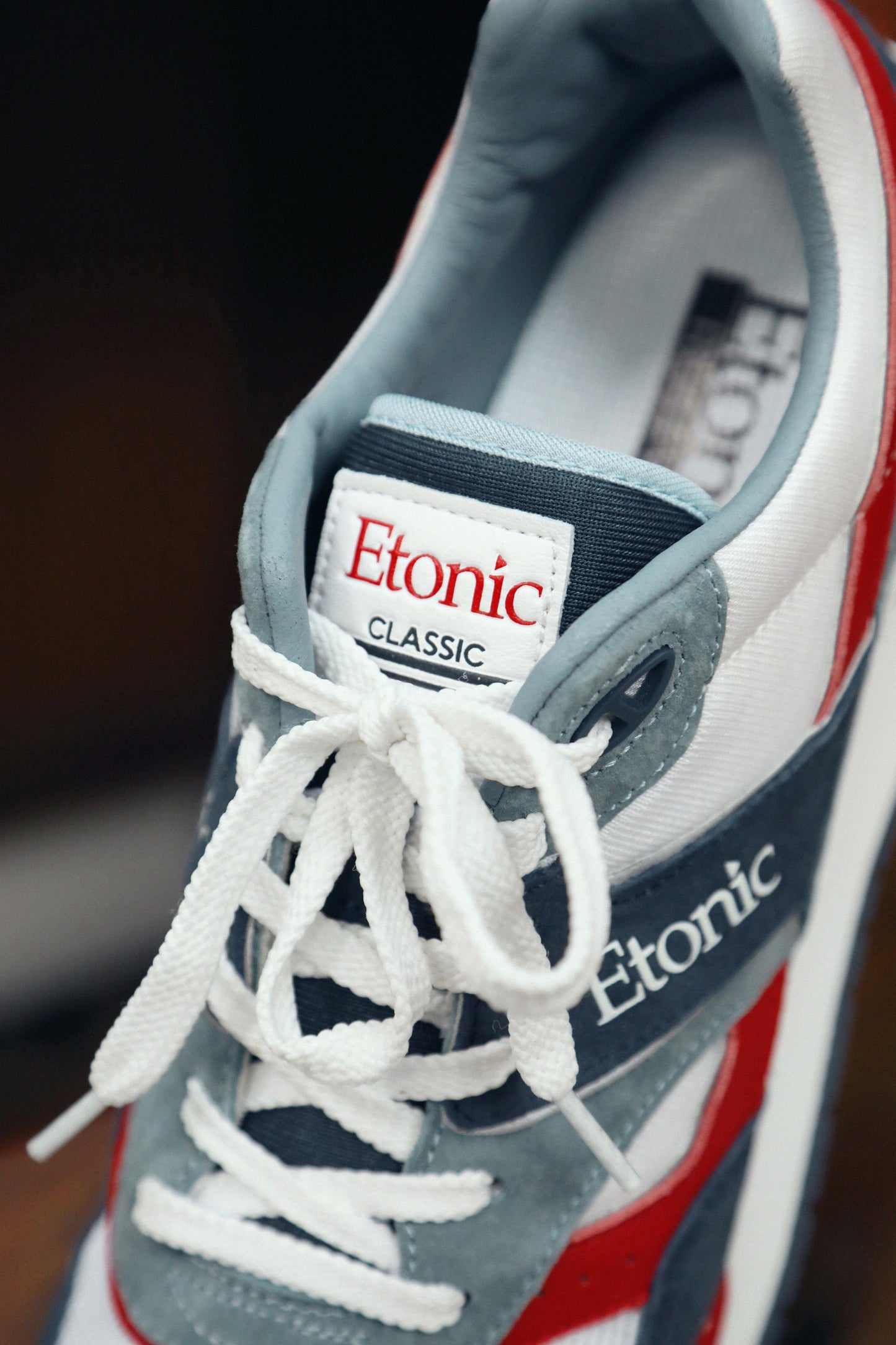Basket Etonic Blanc et Bleu